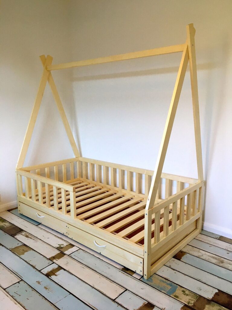 Creative house beds for the nursery