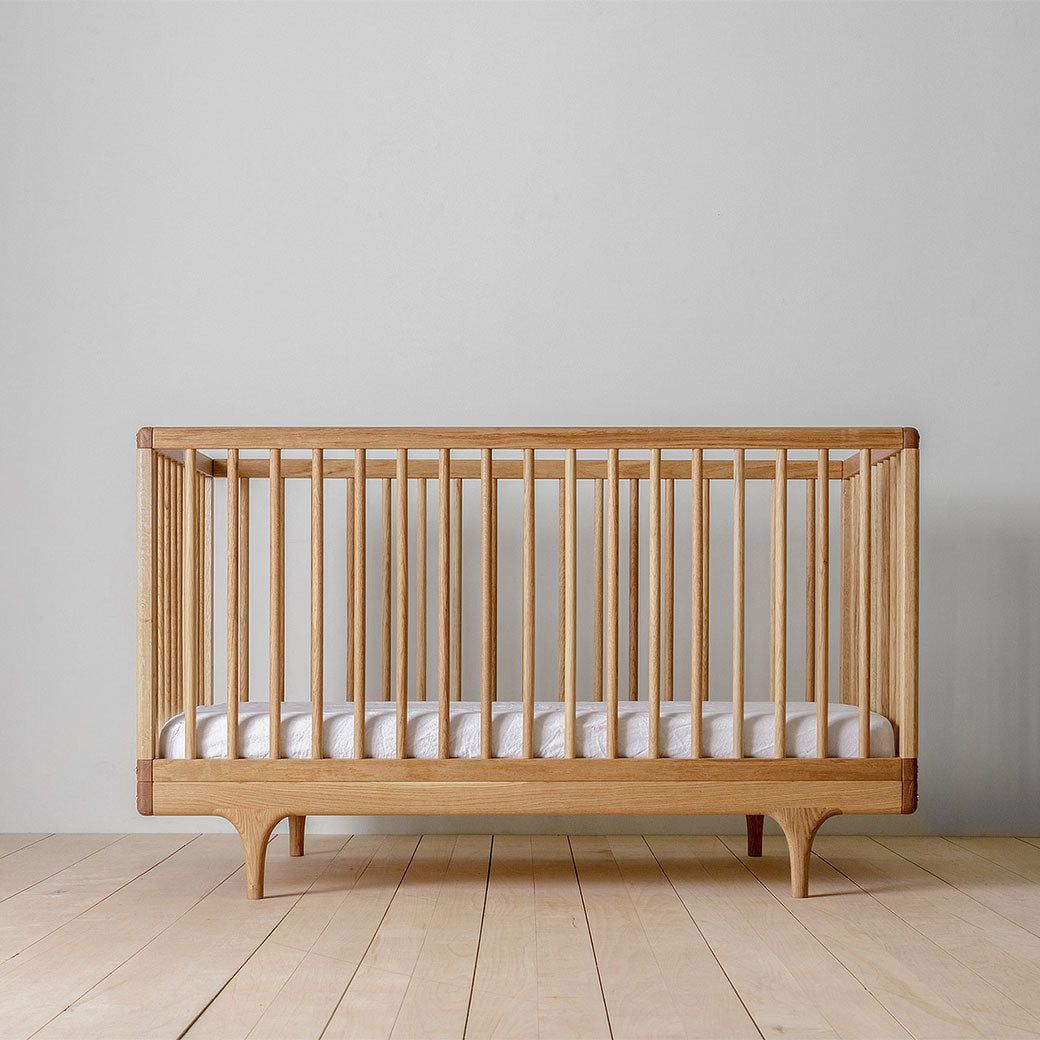 Cribs made of solid wood Sturdy and Reliable Bedding for Babies