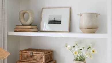 Decorating Shelves