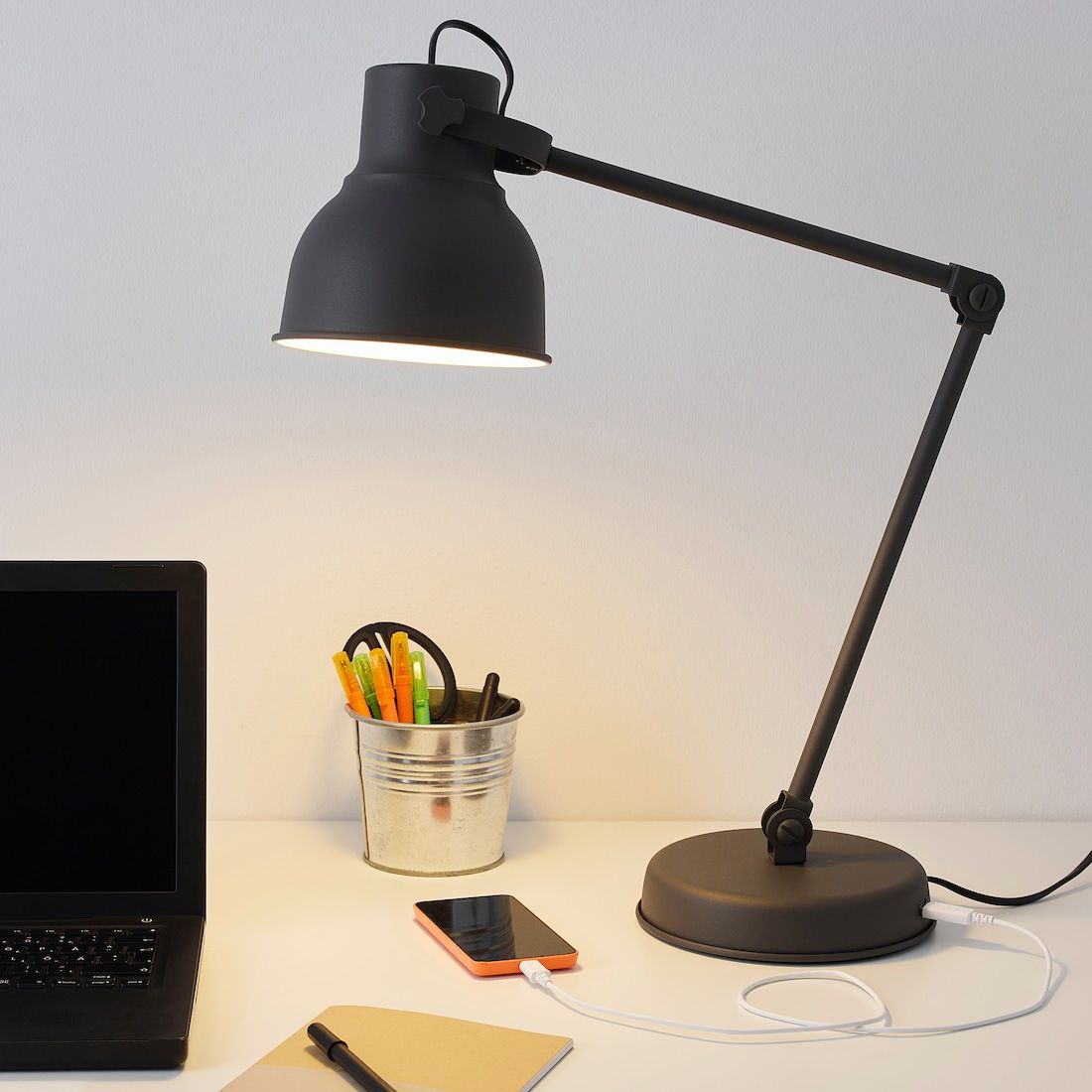 Desk Lamp Ideas for a Well-Lit Workspace