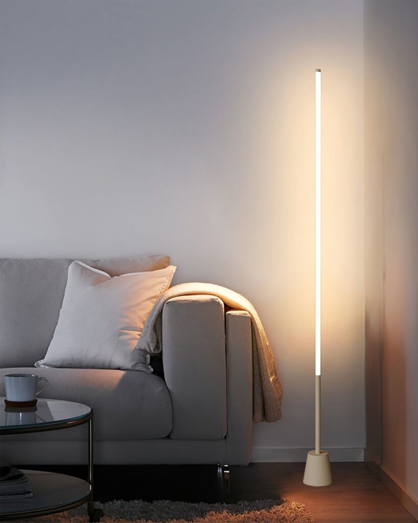 Dimmer floor lamp