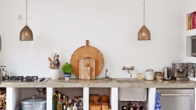 Examples of open kitchens