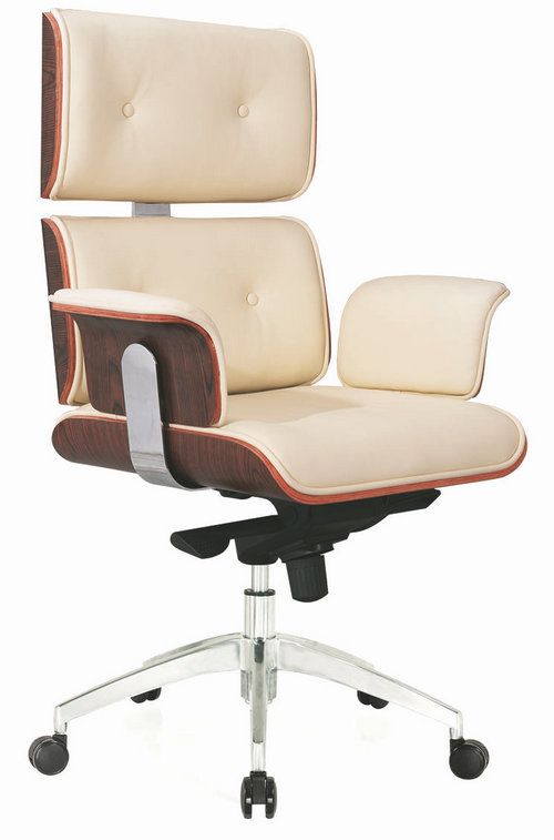 Executive Leather Office Chair Luxurious Leather Seat for the Head of the Office