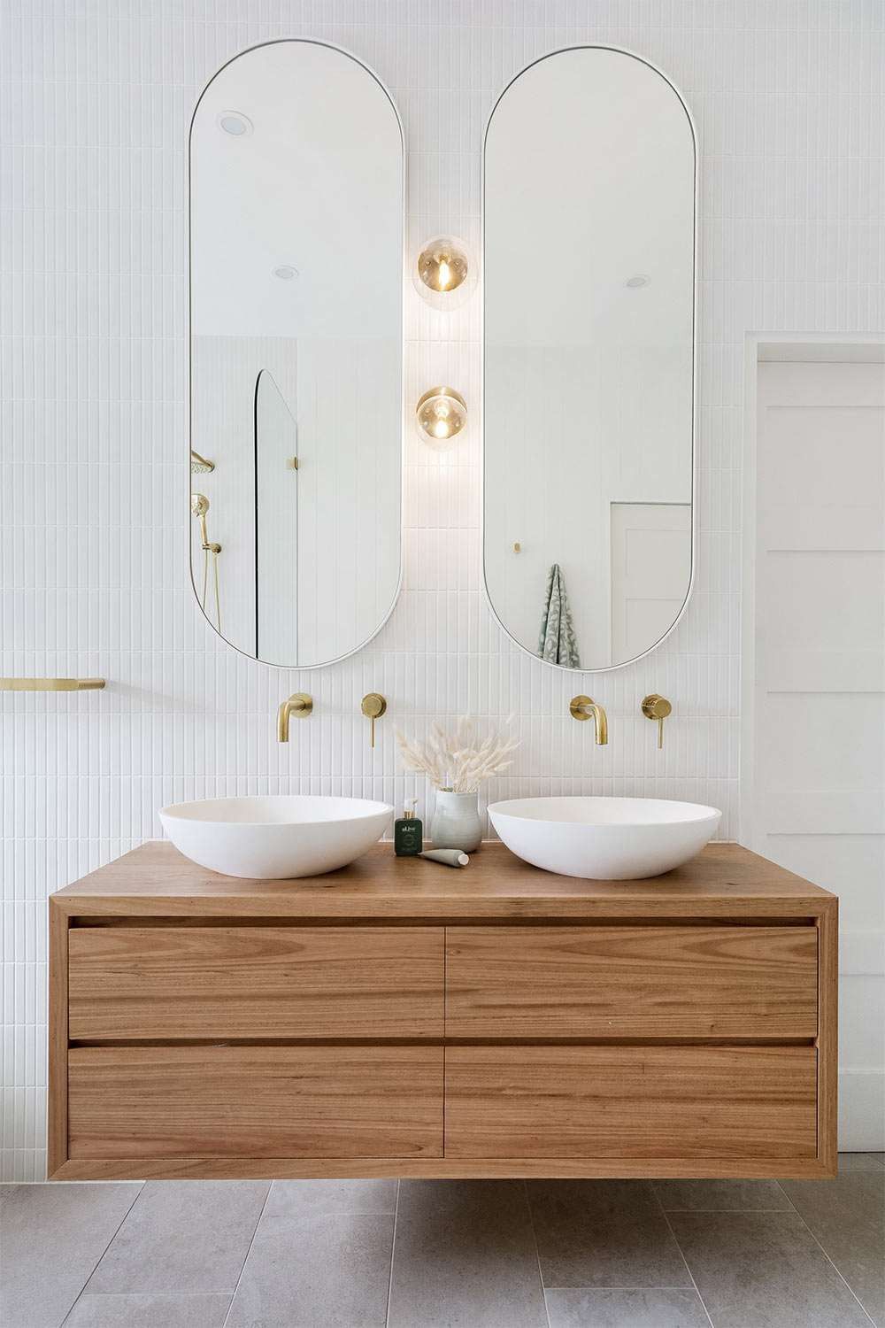 Favorable bathroom fixtures for a stylish and functional space