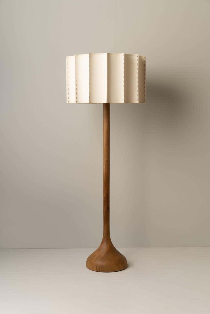 Floor lamp shade