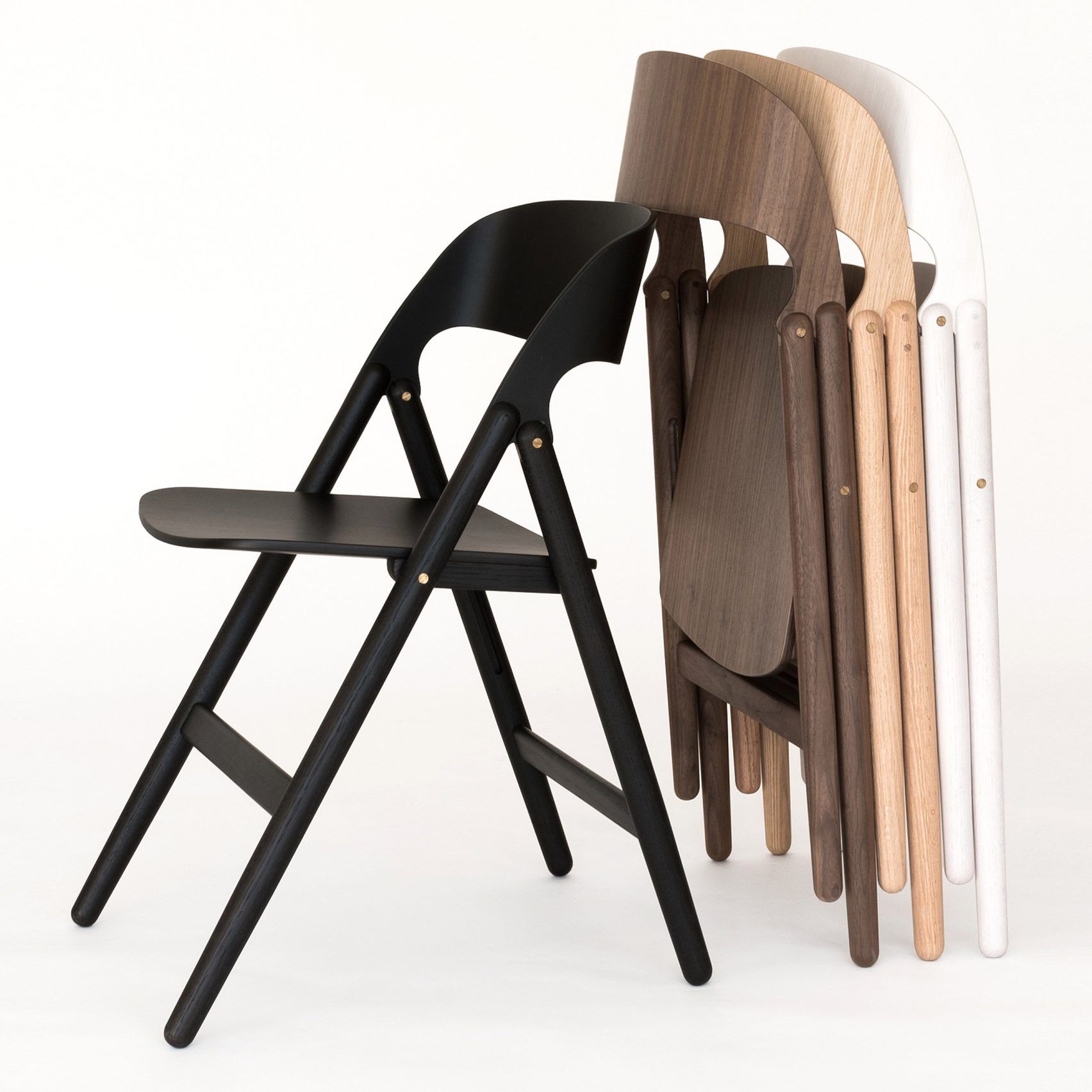 Folding Dining Chairs Convenient and Space-Saving Seating Options for Small Dining Spaces