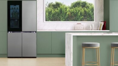 Freestanding refrigerator