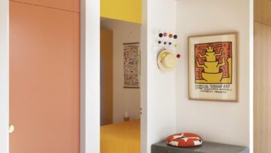 Furnishing the hallway
