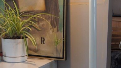 Gooseneck floor lamp