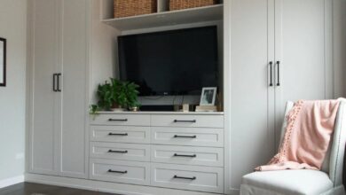 Hinged-door wardrobes pine natural lacquered