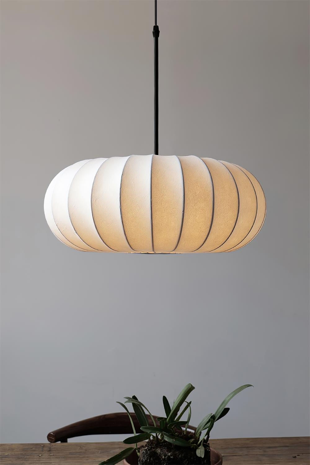 Illuminate Your Space: The Perfect Ceiling Lamp for Your Room