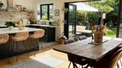 Kitchen Tables And Chairs