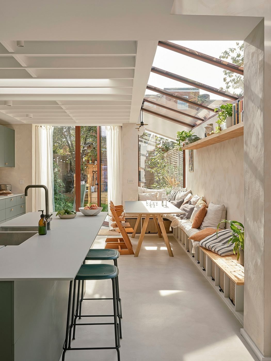 Kitchen with bench Stylish and Functional Kitchen Seating Options