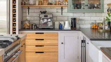L-shaped kitchens