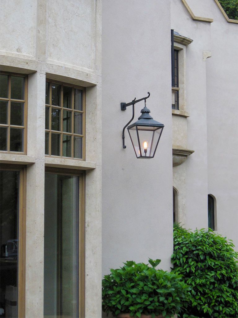 Lantern outdoor lighting – Illuminate Your Outdoor Space with Style and Elegance