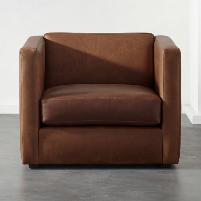 Leather Club Chair Sophisticated and Comfortable Seating Option for Your Living Room