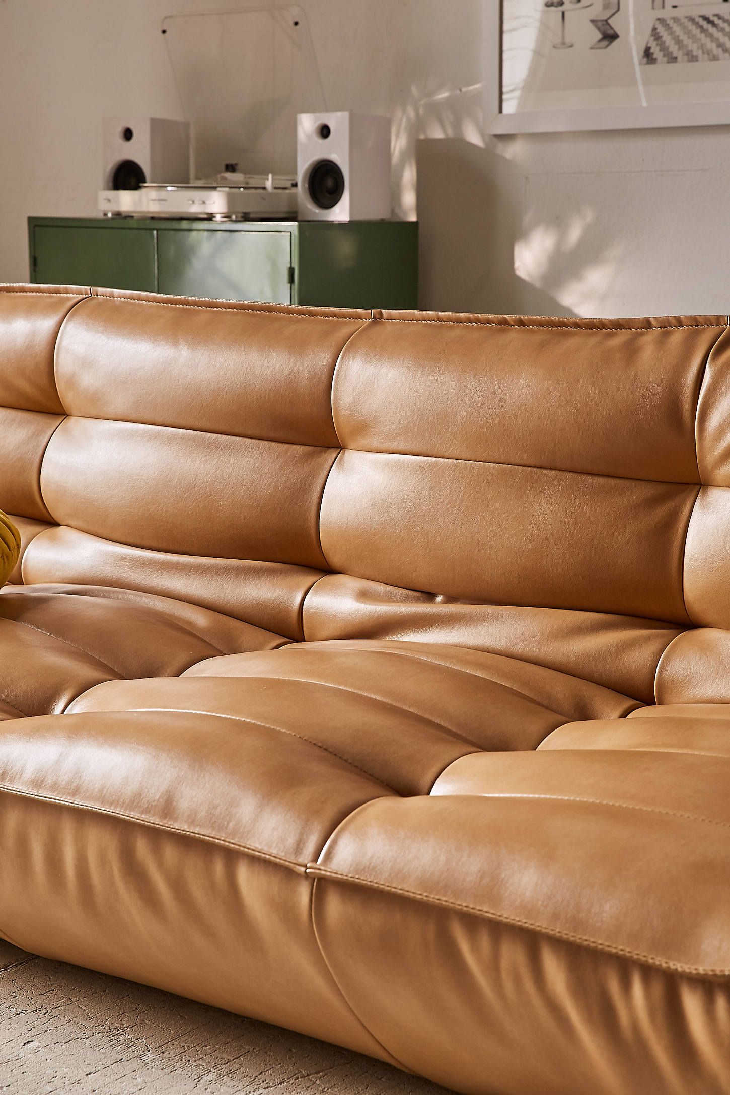 Leather Sofa Sleeper – The Perfect Solution for Unexpected Guests