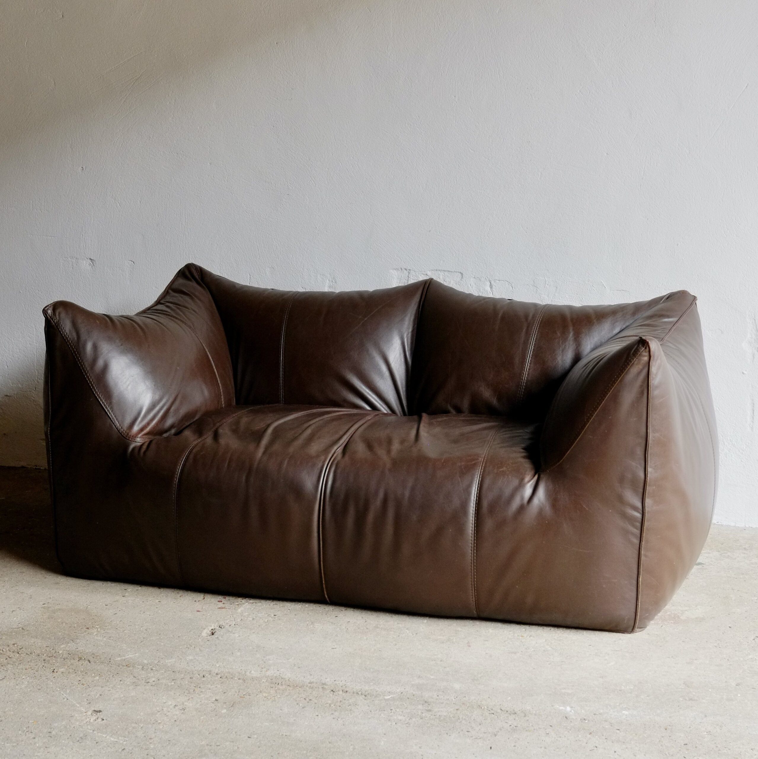 Leather sofa: The Perfect Piece of Luxury Furniture