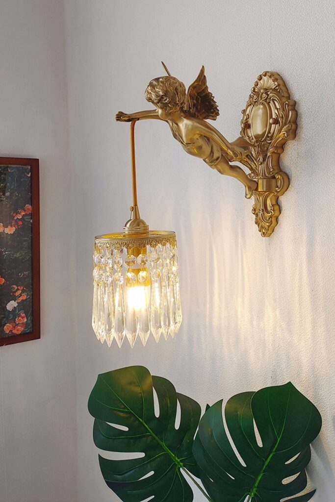 Lighting with wall lamp