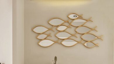 Lighting with wall lamp