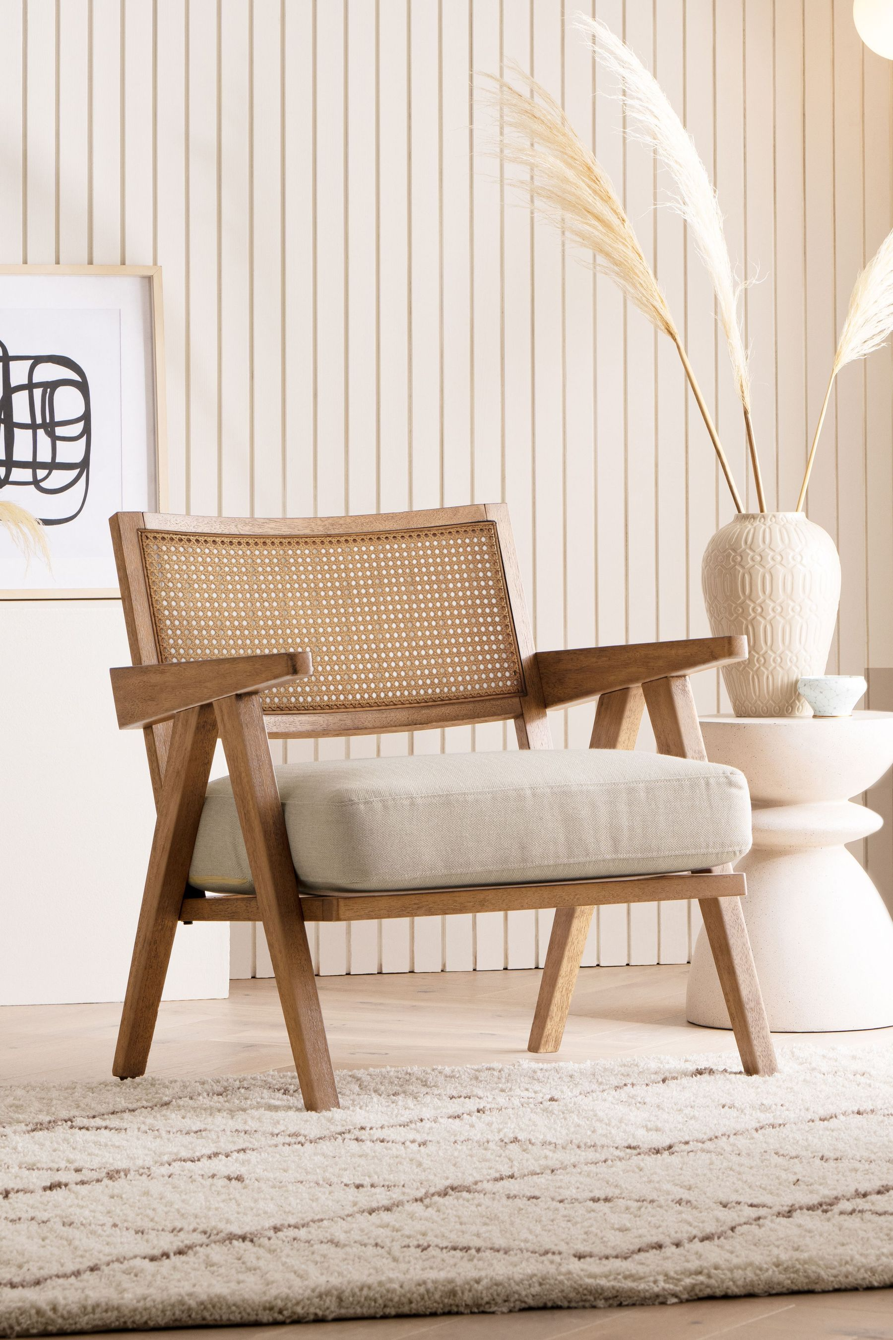 Living Room Chair – The Essential Piece for Every Home