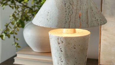 Luxurious floor lamp