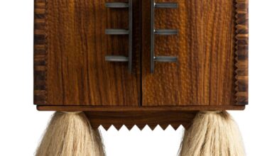 Mirror cabinet