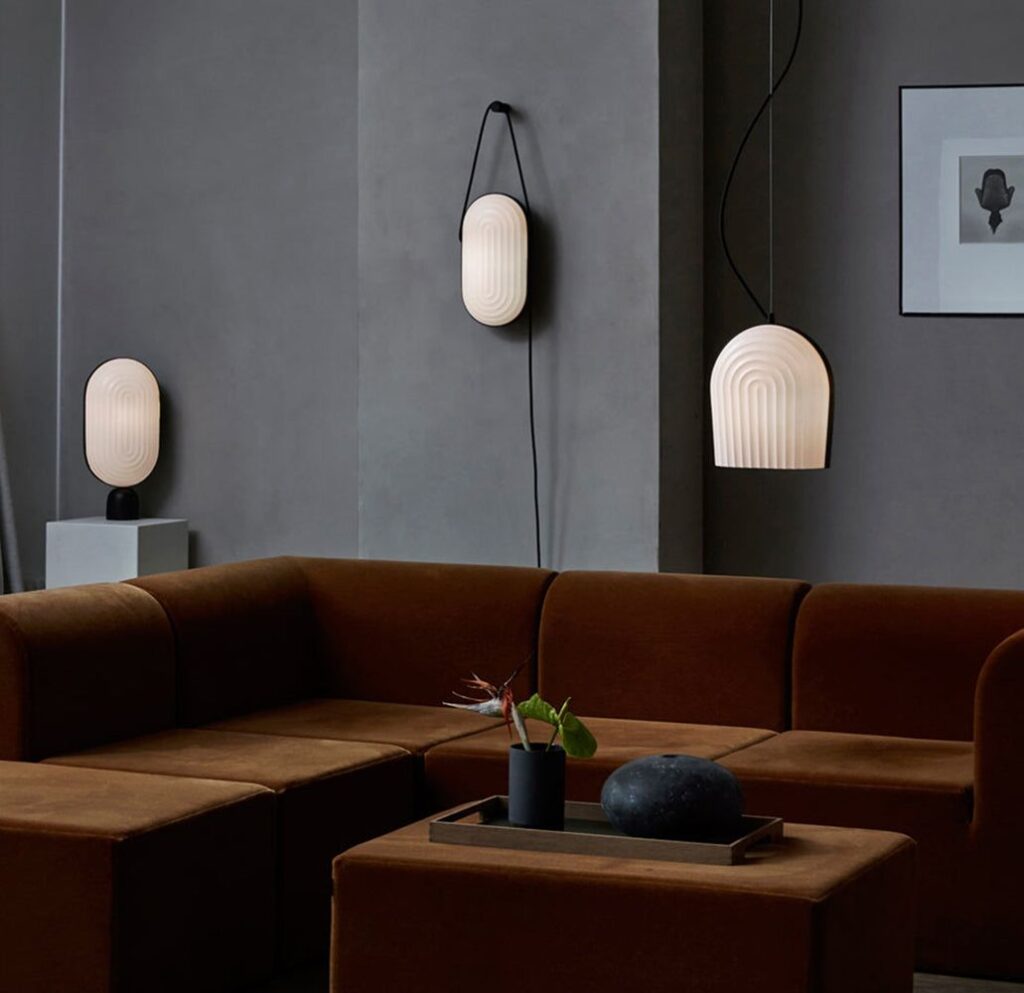 Modern style table lamps