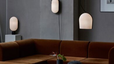 Modern style table lamps