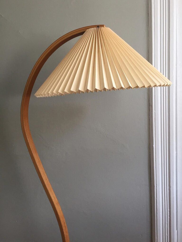 Nice floor lamp with reading lamp