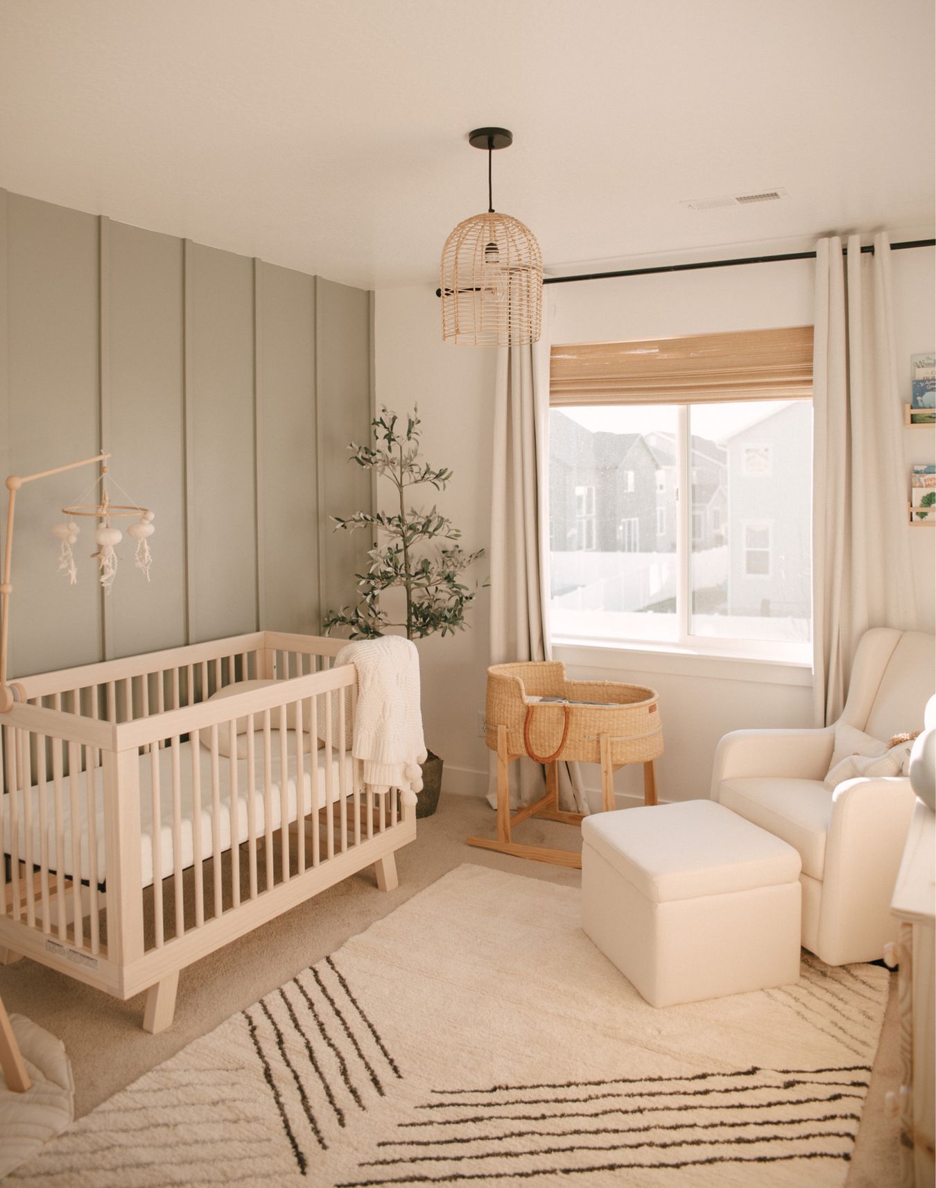 Nursery Decor Tips and Inspiration for a Cozy and Stylish Space