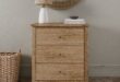 Oak chest of drawers