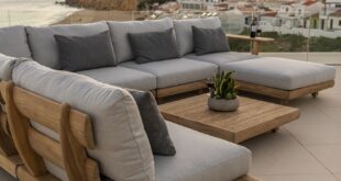 Outdoor Lounge Furniture