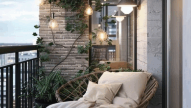 Outdoor lighting for balconies