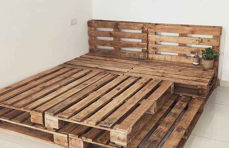 Pallet Bed