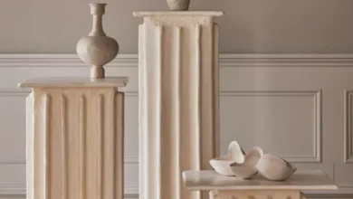 Pedestal Tables