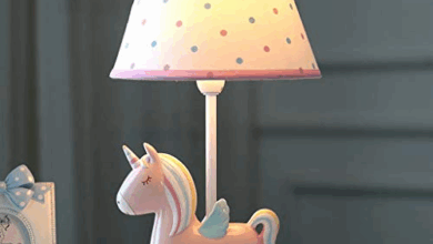 Pink table lamp for children