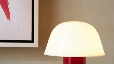Purple table lamp