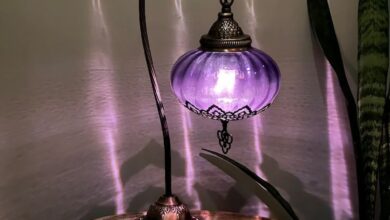 Purple table lamp