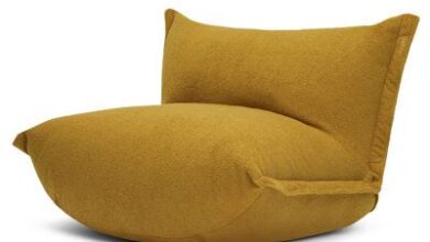 Relaxing armchairs