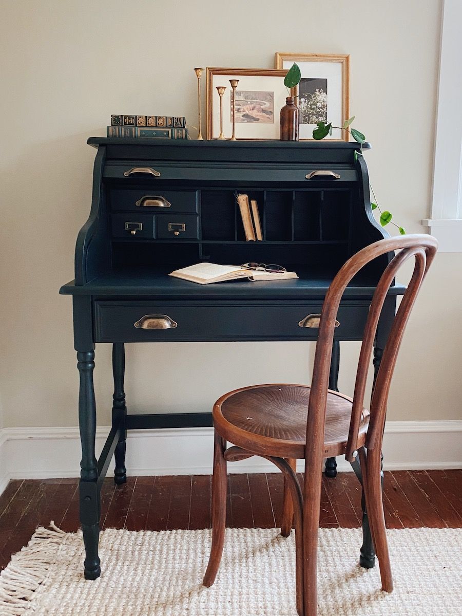 Roll Top Desk A Classic Piece of Furniture