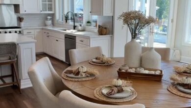 Round Dining Table And Chairs