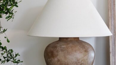 Rustic table lamp