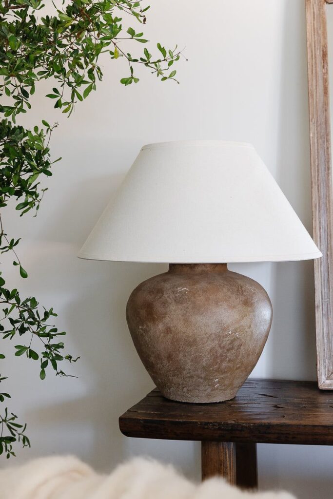 Rustic table lamp