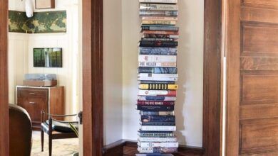 Sapien Bookcase