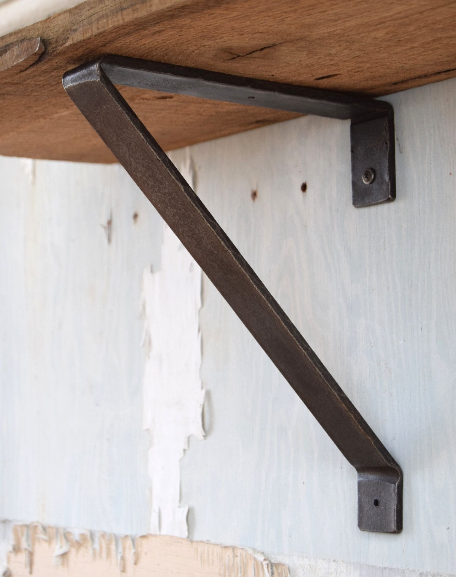 Shelf Brackets: The Unsung Heroes of Home Organization