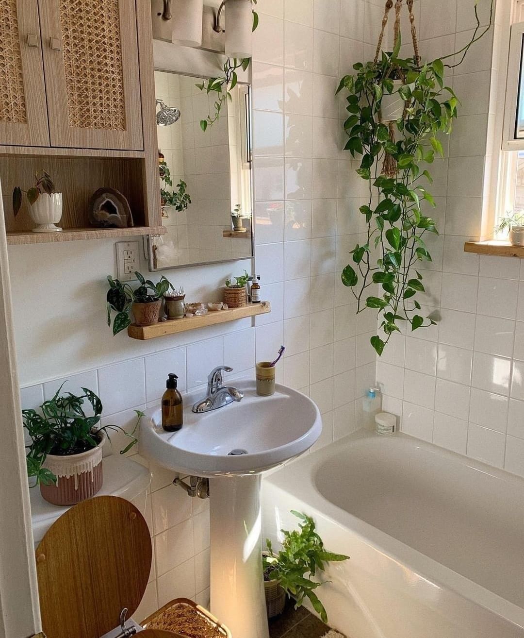 Small Bathroom Ideas Creative Ways to Maximize Space in a Tiny Bathroom