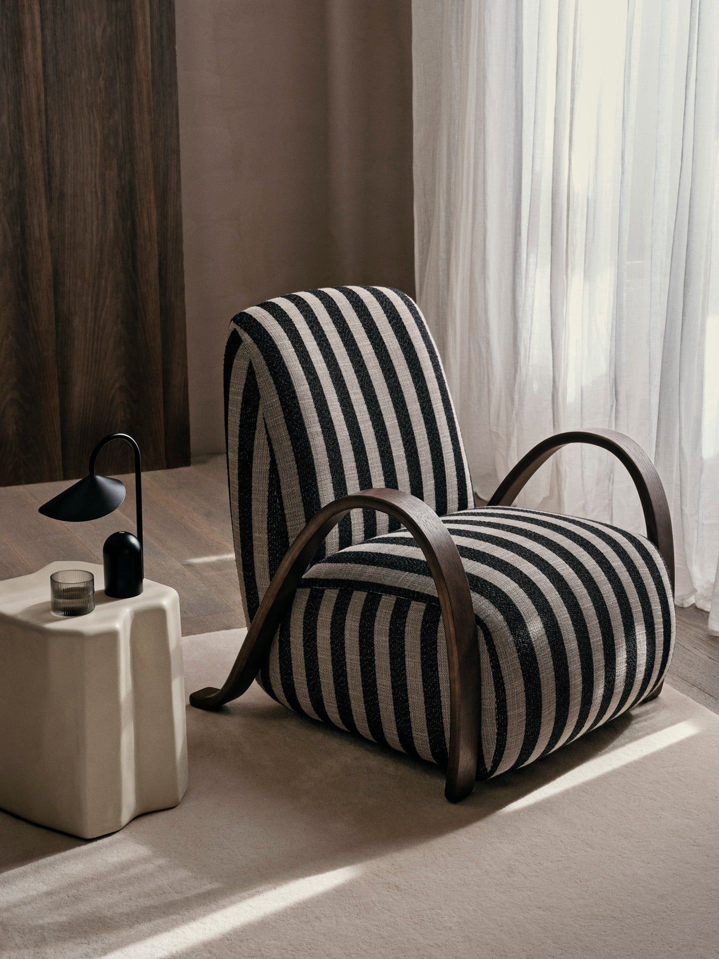 Small Lounge Chairs Compact and Stylish Seating Options for Cozy Spaces