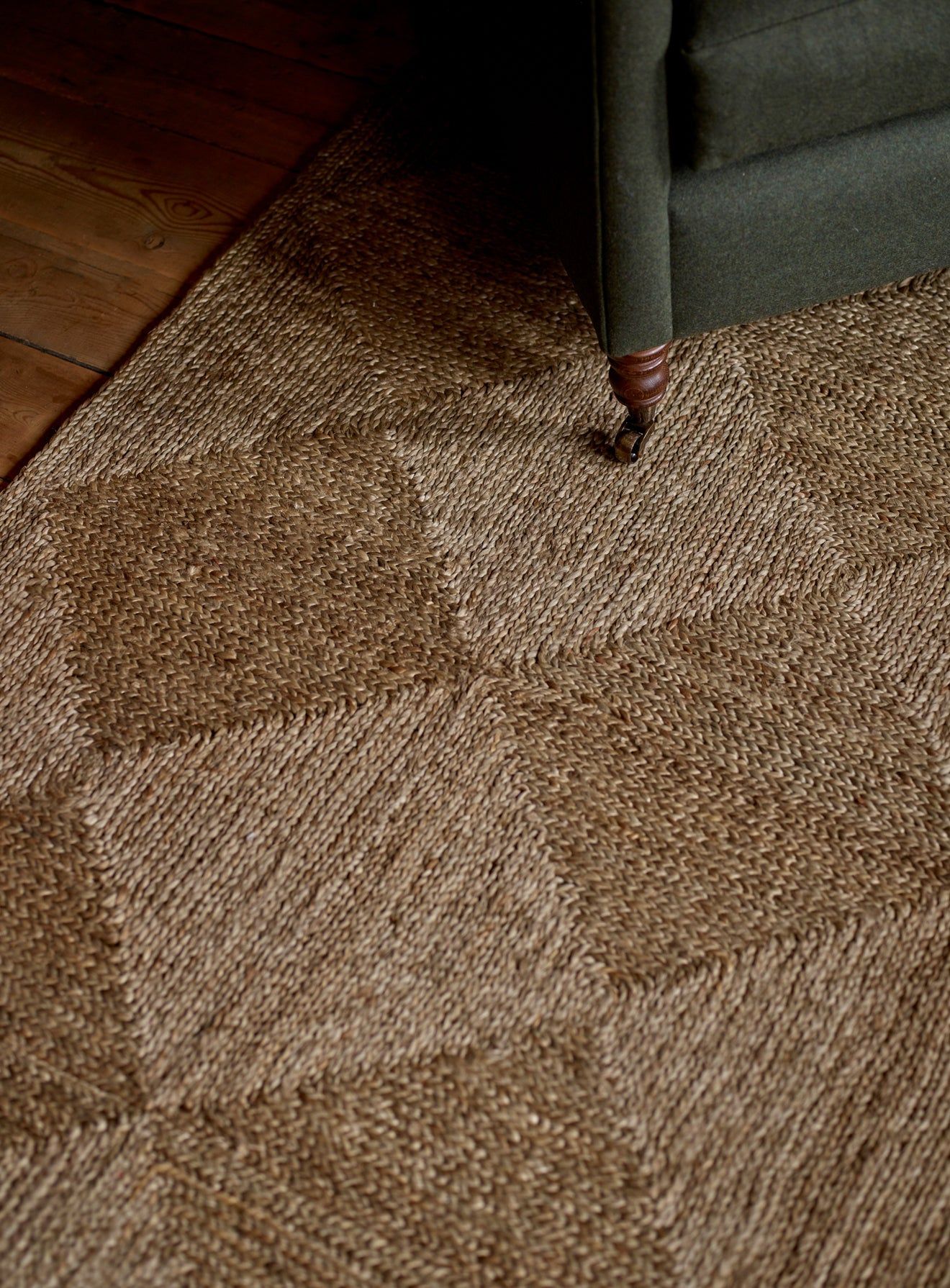 Small Rugs “The Perfect Accent for Any Space: The Beauty of Mini Area Carpets”