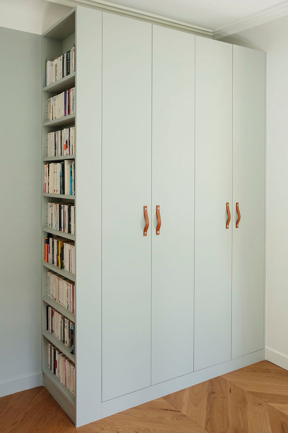 Small Wardrobes A Trendy Solution for Limited Spaces